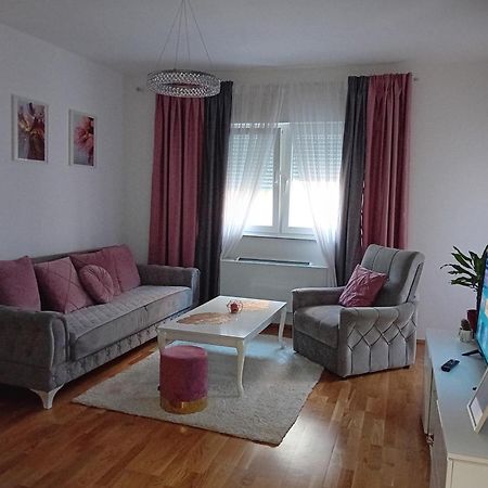 Skyline Apartment 比耶利纳 外观 照片